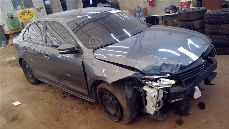 https://f005.backblazeb2.com/file/img-partshotlines-com/Inventory/NE219/Vehicle/421583_06.jpg