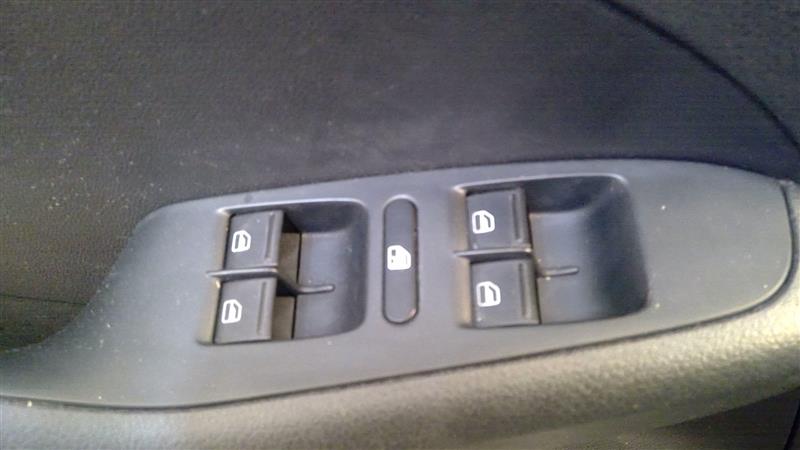 https://f005.backblazeb2.com/file/img-partshotlines-com/Inventory/NE219/Vehicle/421583_10.jpg
