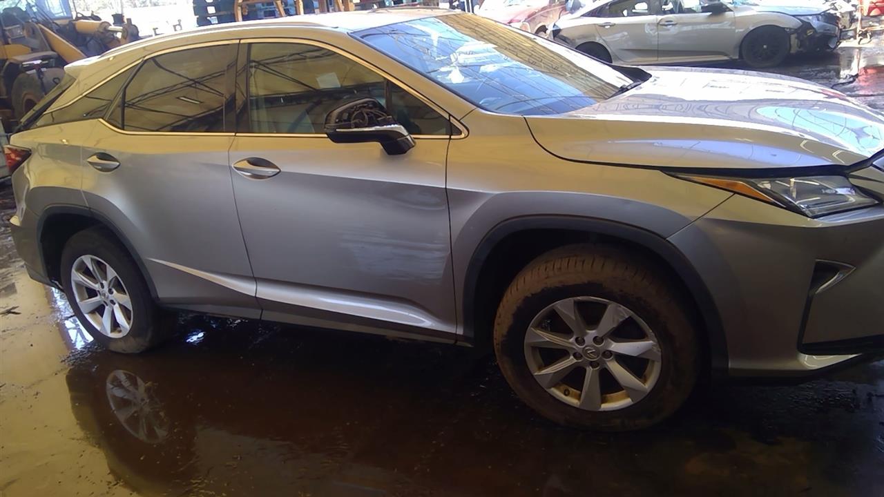 https://f005.backblazeb2.com/file/img-partshotlines-com/Inventory/NE219/Vehicle/446714_03.jpg