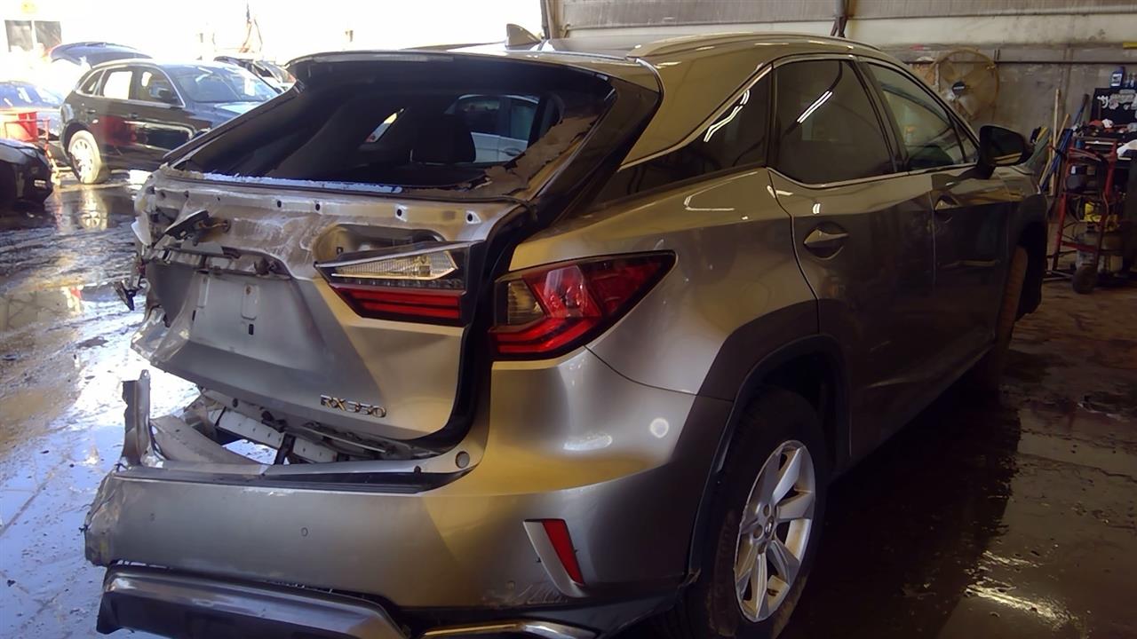 https://f005.backblazeb2.com/file/img-partshotlines-com/Inventory/NE219/Vehicle/446714_04.jpg