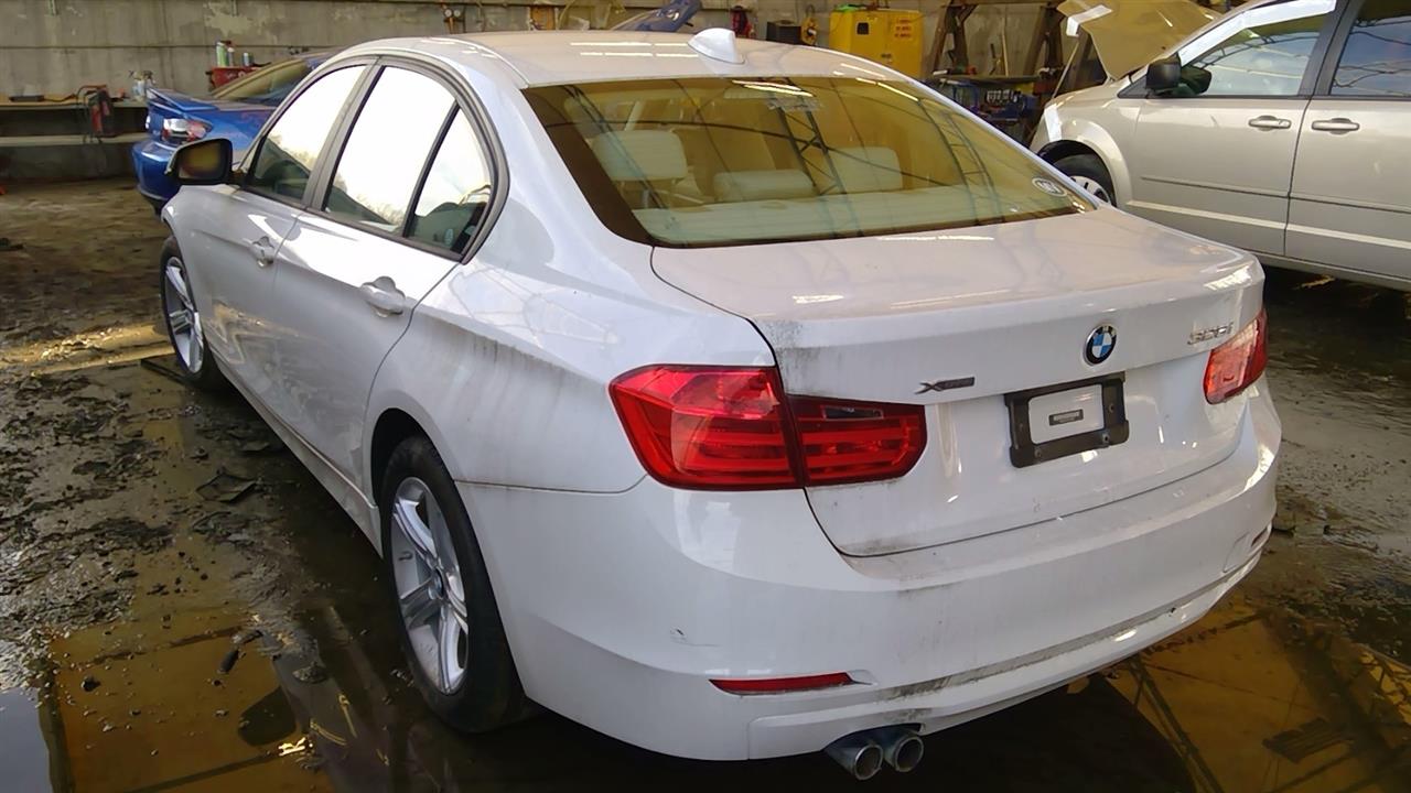 https://f005.backblazeb2.com/file/img-partshotlines-com/Inventory/NE219/Vehicle/448477_03.jpg