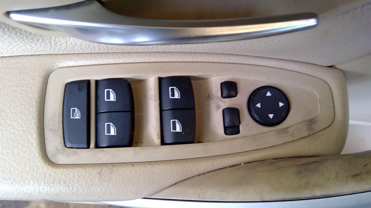 https://f005.backblazeb2.com/file/img-partshotlines-com/Inventory/NE219/Vehicle/448477_09.jpg