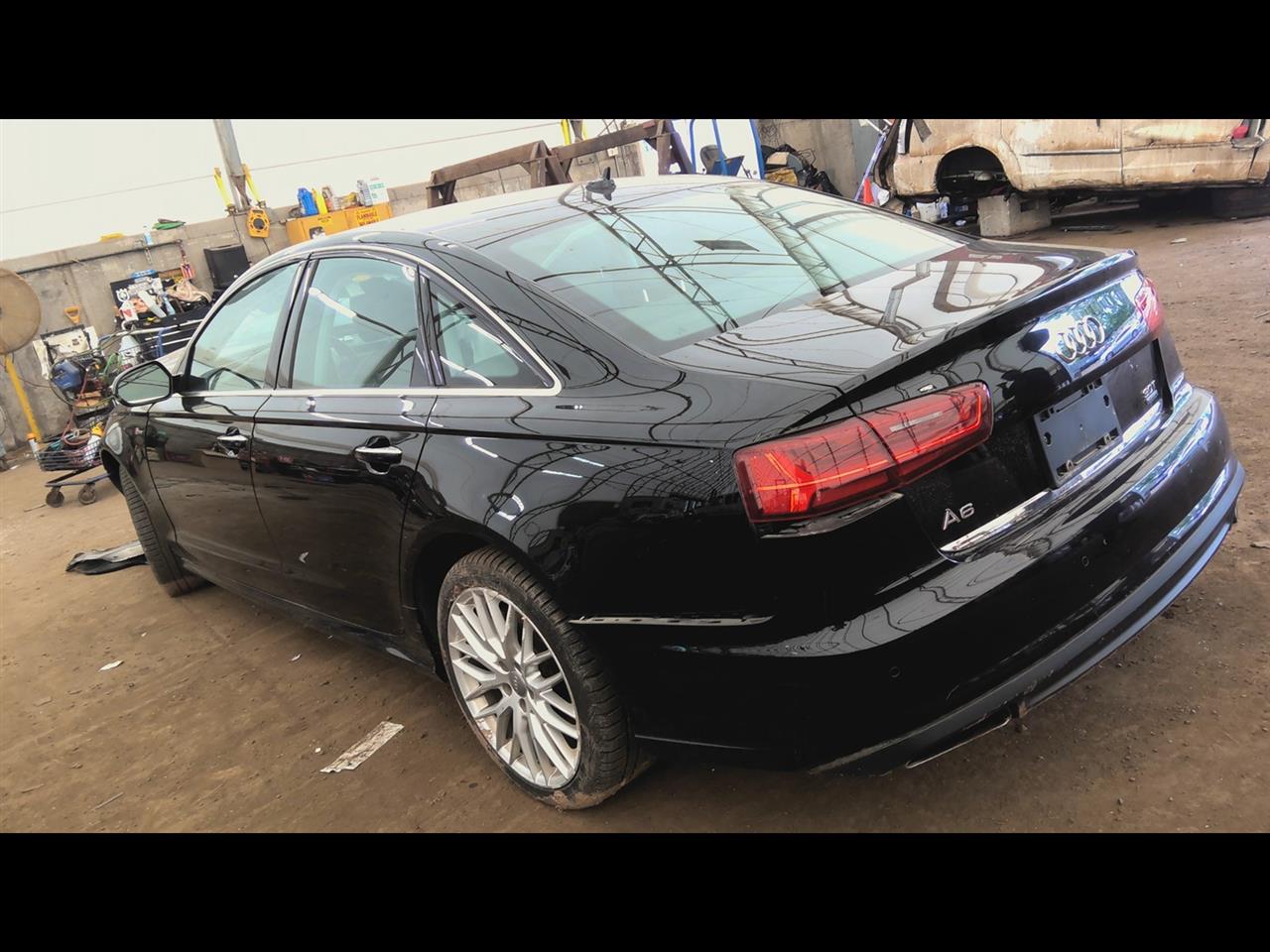 https://f005.backblazeb2.com/file/img-partshotlines-com/Inventory/NE219/Vehicle/460735_08.jpg