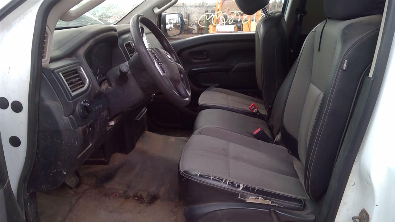 https://f005.backblazeb2.com/file/img-partshotlines-com/Inventory/NE219/Vehicle/463868_08.jpg