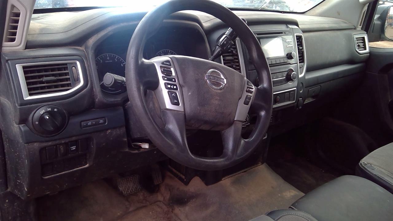 https://f005.backblazeb2.com/file/img-partshotlines-com/Inventory/NE219/Vehicle/463868_10.jpg