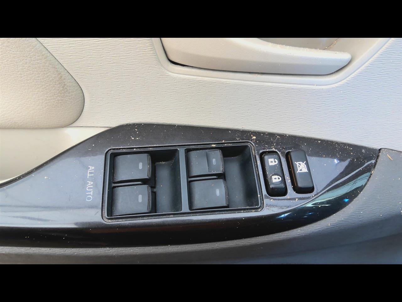 https://f005.backblazeb2.com/file/img-partshotlines-com/Inventory/NE219/Vehicle/464096_09.jpg