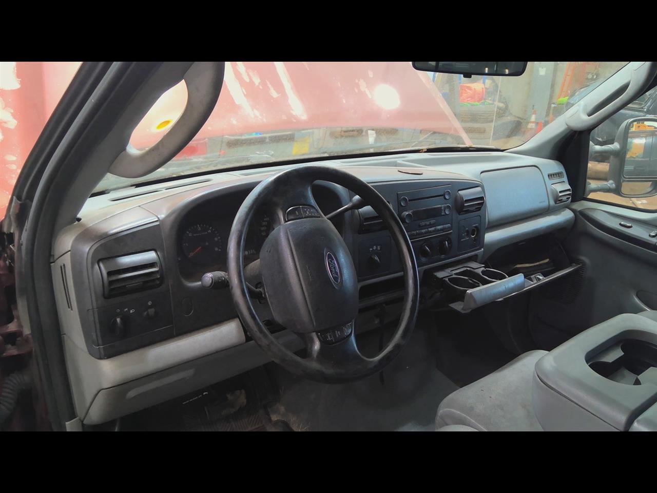 https://f005.backblazeb2.com/file/img-partshotlines-com/Inventory/NE219/Vehicle/465895_09.jpg