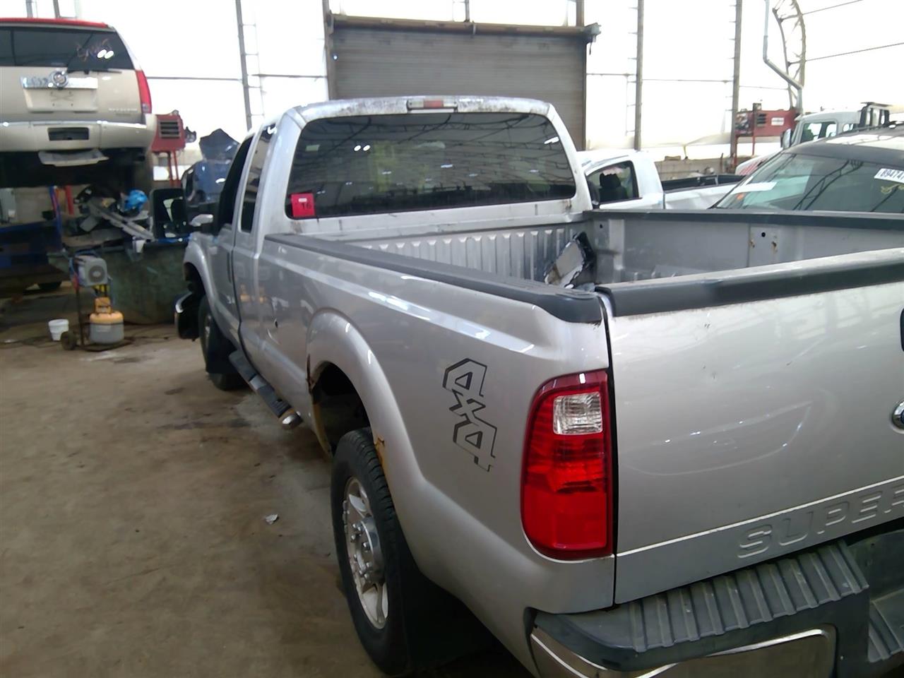 https://f005.backblazeb2.com/file/img-partshotlines-com/Inventory/NE219/Vehicle/466873_06.jpg