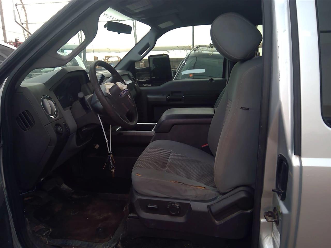 https://f005.backblazeb2.com/file/img-partshotlines-com/Inventory/NE219/Vehicle/466873_11.jpg