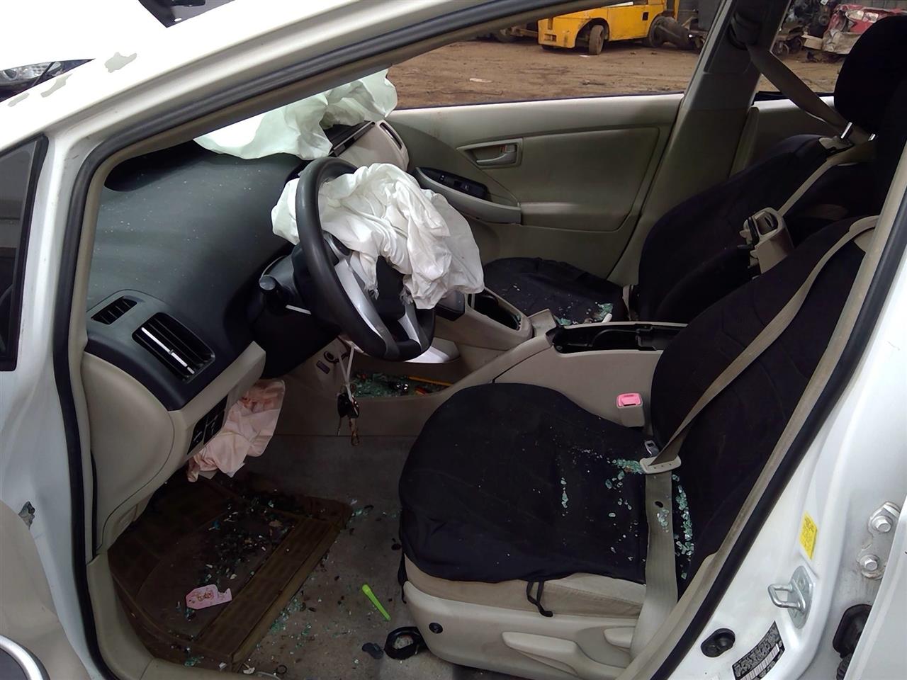 https://f005.backblazeb2.com/file/img-partshotlines-com/Inventory/NE219/Vehicle/467285_07.jpg