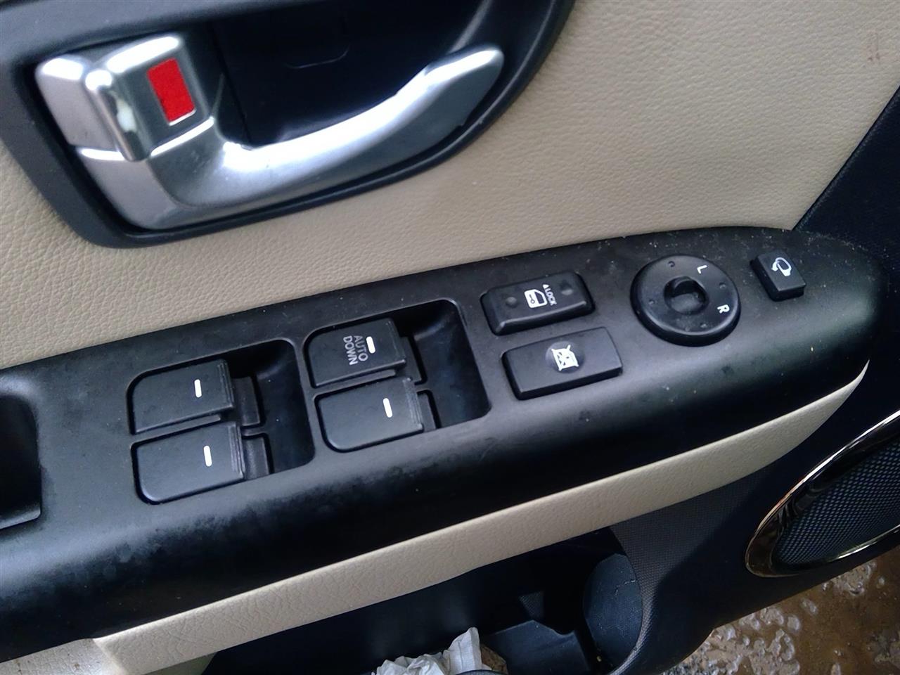 https://f005.backblazeb2.com/file/img-partshotlines-com/Inventory/NE219/Vehicle/470727_11.jpg