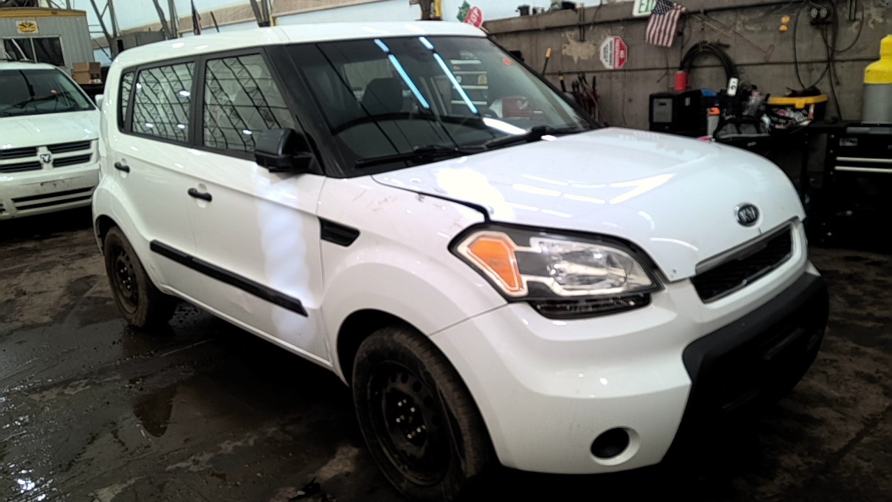 https://f005.backblazeb2.com/file/img-partshotlines-com/Inventory/NE219/Vehicle/473611_01.jpg
