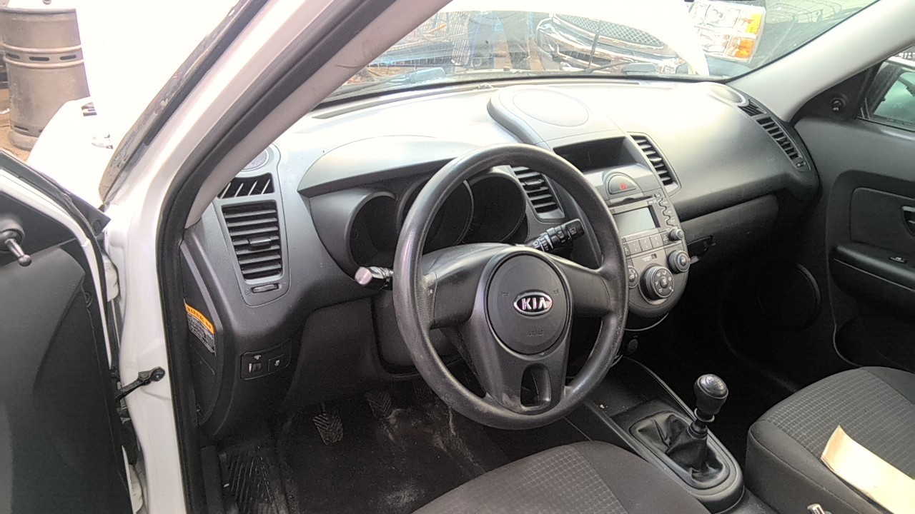https://f005.backblazeb2.com/file/img-partshotlines-com/Inventory/NE219/Vehicle/473611_10.jpg