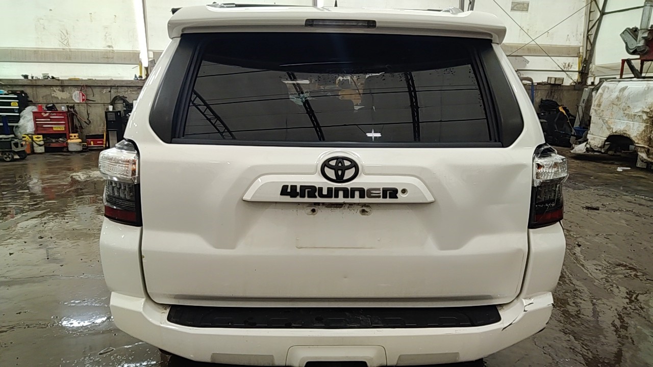 https://f005.backblazeb2.com/file/img-partshotlines-com/Inventory/NE219/Vehicle/474508_05.jpg