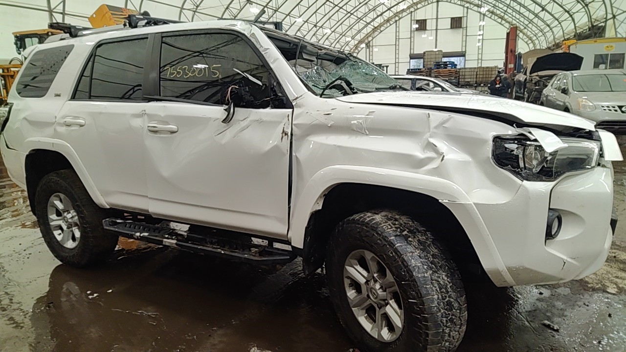 https://f005.backblazeb2.com/file/img-partshotlines-com/Inventory/NE219/Vehicle/474508_08.jpg