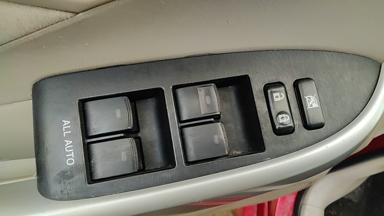 https://f005.backblazeb2.com/file/img-partshotlines-com/Inventory/NE219/Vehicle/475726_09.jpg