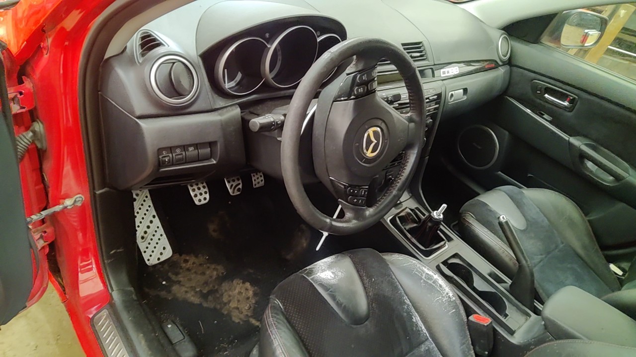 https://f005.backblazeb2.com/file/img-partshotlines-com/Inventory/NE219/Vehicle/476166_09.jpg