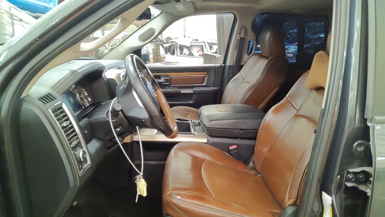 https://f005.backblazeb2.com/file/img-partshotlines-com/Inventory/NE219/Vehicle/476377_11.jpg