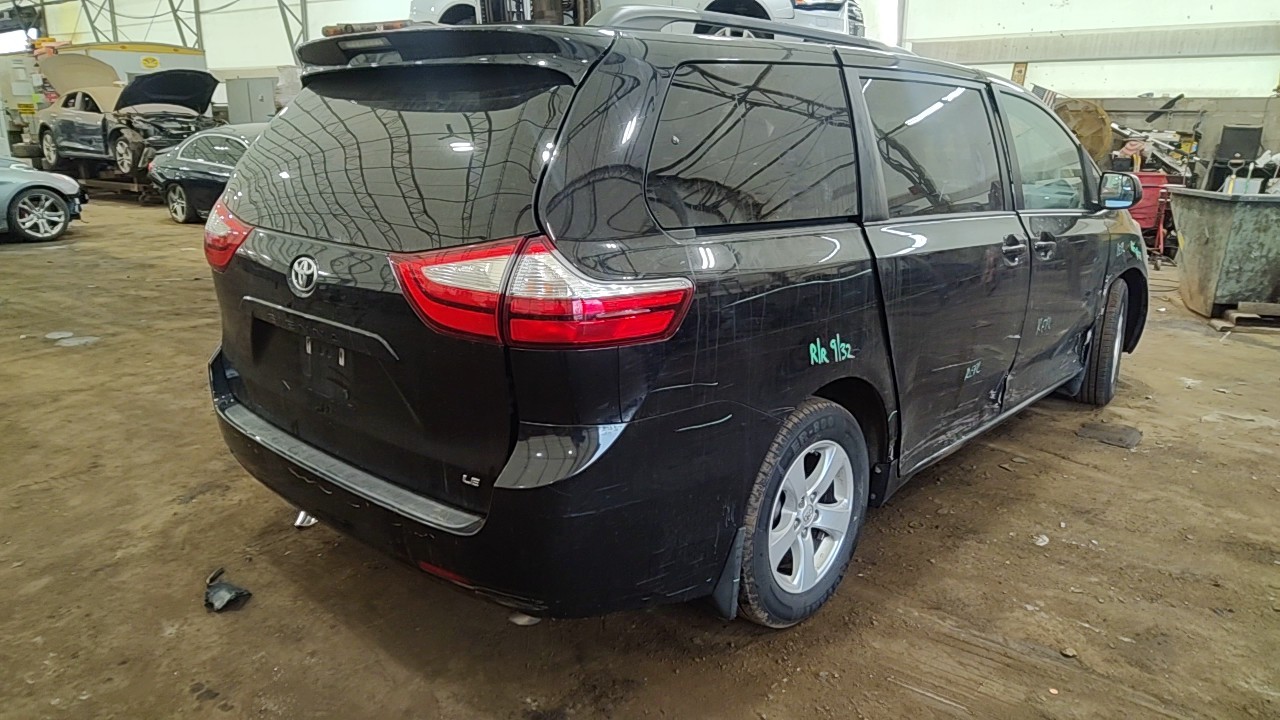 https://f005.backblazeb2.com/file/img-partshotlines-com/Inventory/NE219/Vehicle/476646_04.jpg