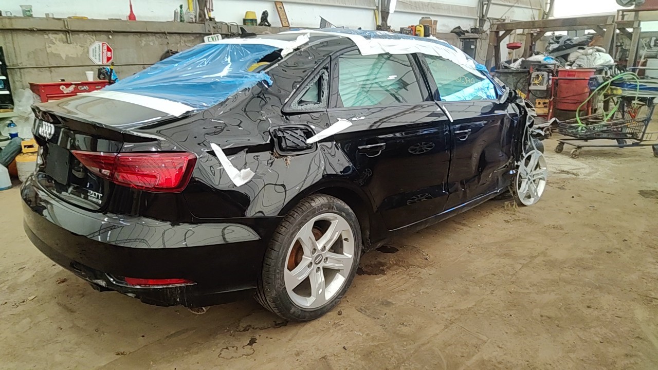 https://f005.backblazeb2.com/file/img-partshotlines-com/Inventory/NE219/Vehicle/477466_05.jpg
