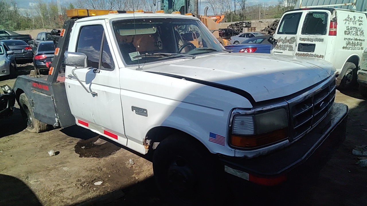https://f005.backblazeb2.com/file/img-partshotlines-com/Inventory/NE219/Vehicle/478423_03.jpg