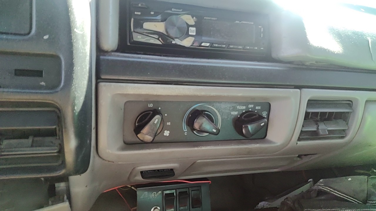 https://f005.backblazeb2.com/file/img-partshotlines-com/Inventory/NE219/Vehicle/478423_06.jpg
