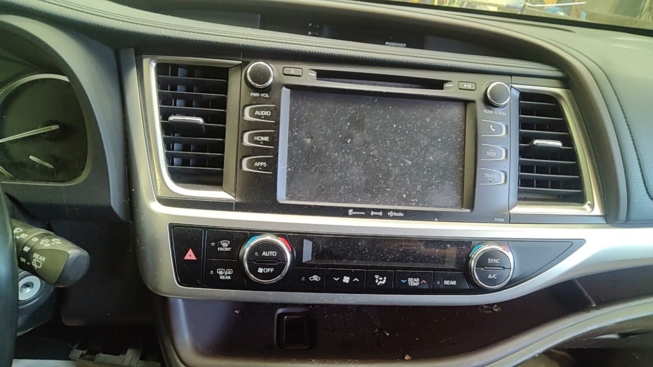 https://f005.backblazeb2.com/file/img-partshotlines-com/Inventory/NE219/Vehicle/478424_12.jpg