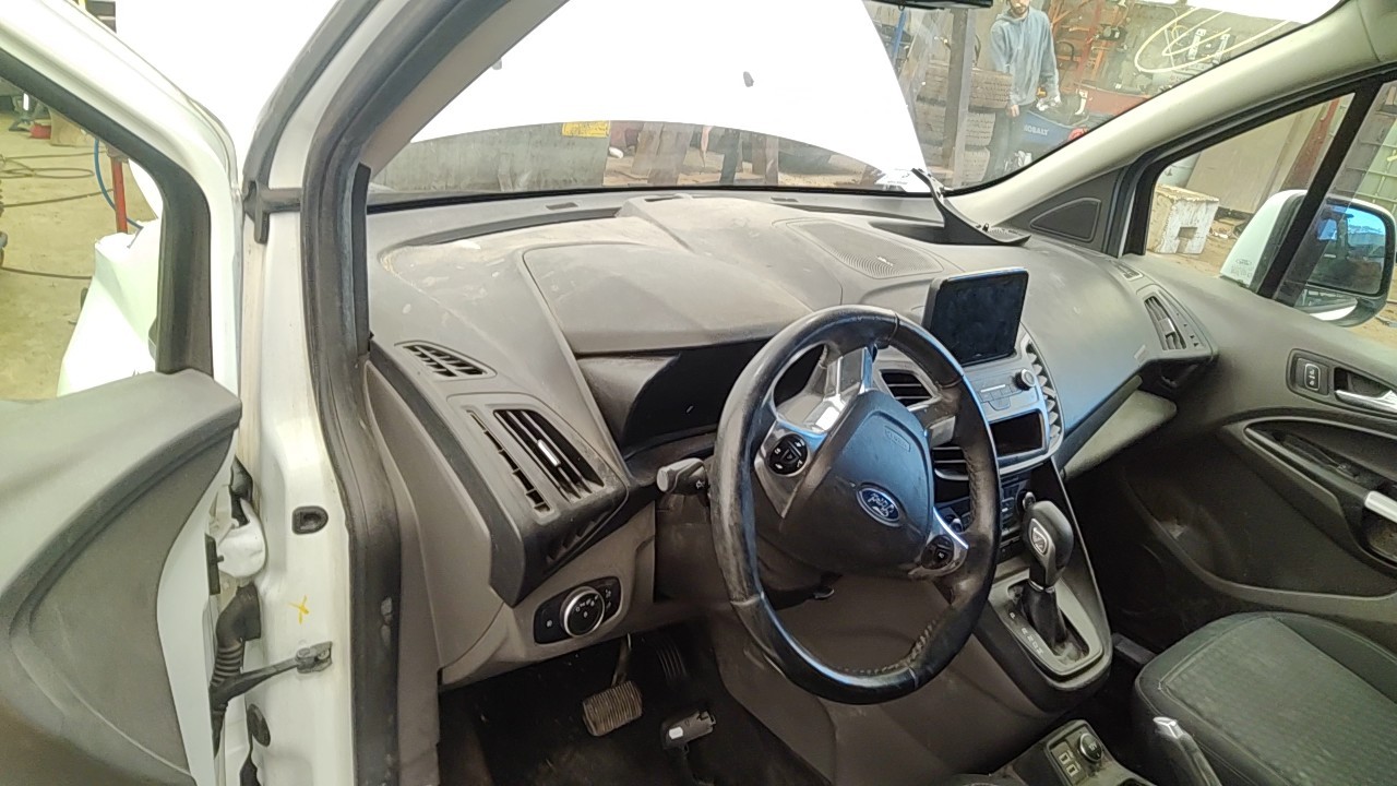 https://f005.backblazeb2.com/file/img-partshotlines-com/Inventory/NE219/Vehicle/478573_12.jpg
