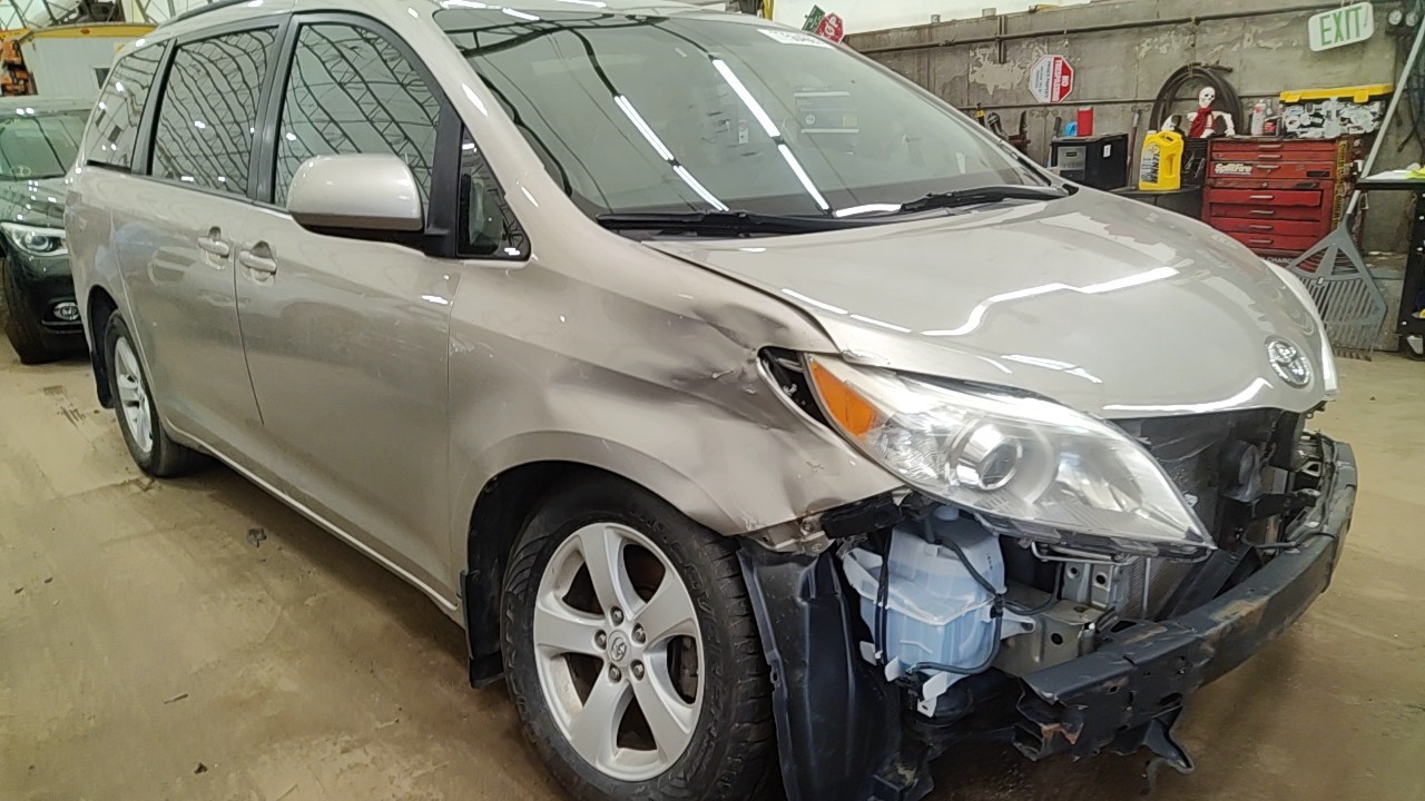 https://f005.backblazeb2.com/file/img-partshotlines-com/Inventory/NE219/Vehicle/478697_03.jpg