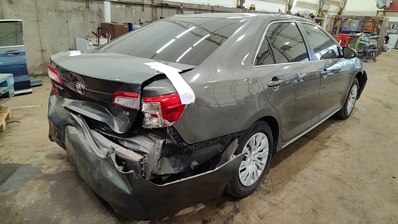 https://f005.backblazeb2.com/file/img-partshotlines-com/Inventory/NE219/Vehicle/479986_04.jpg