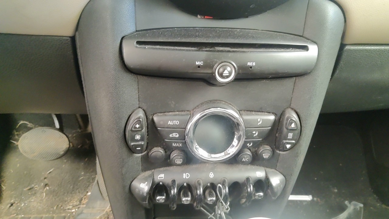 https://f005.backblazeb2.com/file/img-partshotlines-com/Inventory/NE219/Vehicle/480191_12.jpg