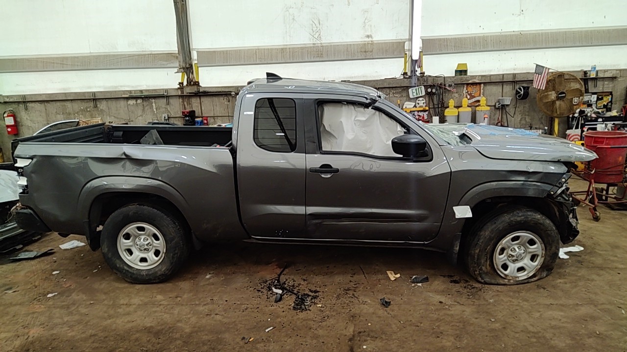 https://f005.backblazeb2.com/file/img-partshotlines-com/Inventory/NE219/Vehicle/480498_08.jpg