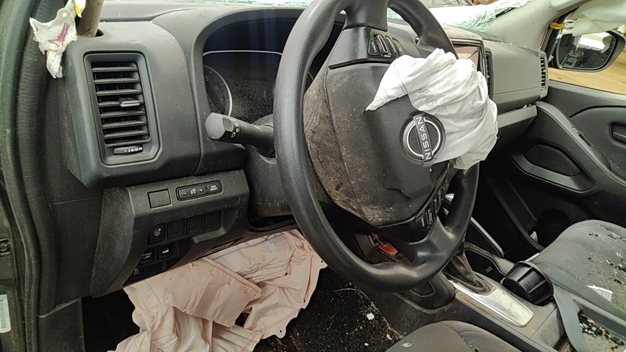 https://f005.backblazeb2.com/file/img-partshotlines-com/Inventory/NE219/Vehicle/480498_12.jpg