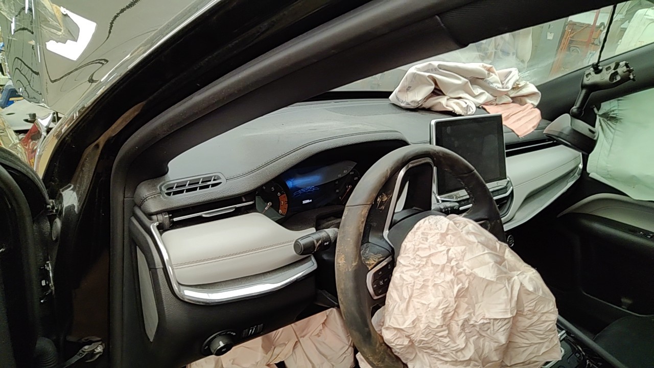 https://f005.backblazeb2.com/file/img-partshotlines-com/Inventory/NE219/Vehicle/481103_12.jpg