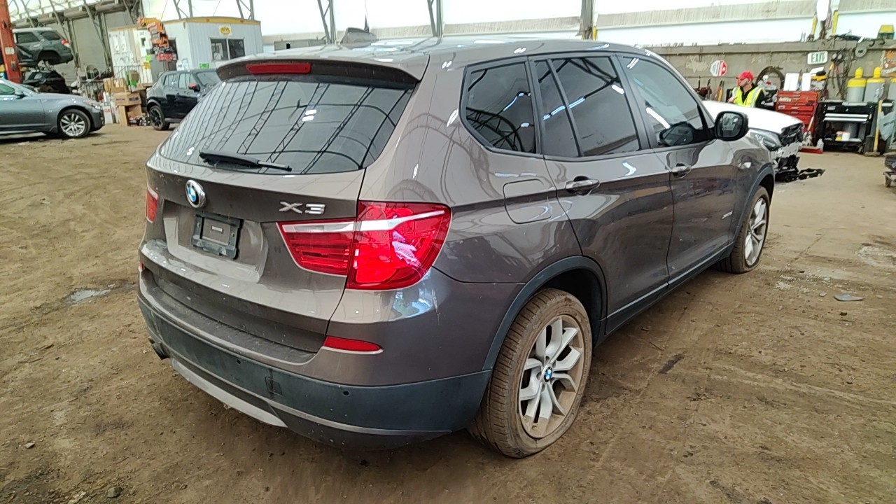 https://f005.backblazeb2.com/file/img-partshotlines-com/Inventory/NE219/Vehicle/481880_08.jpg