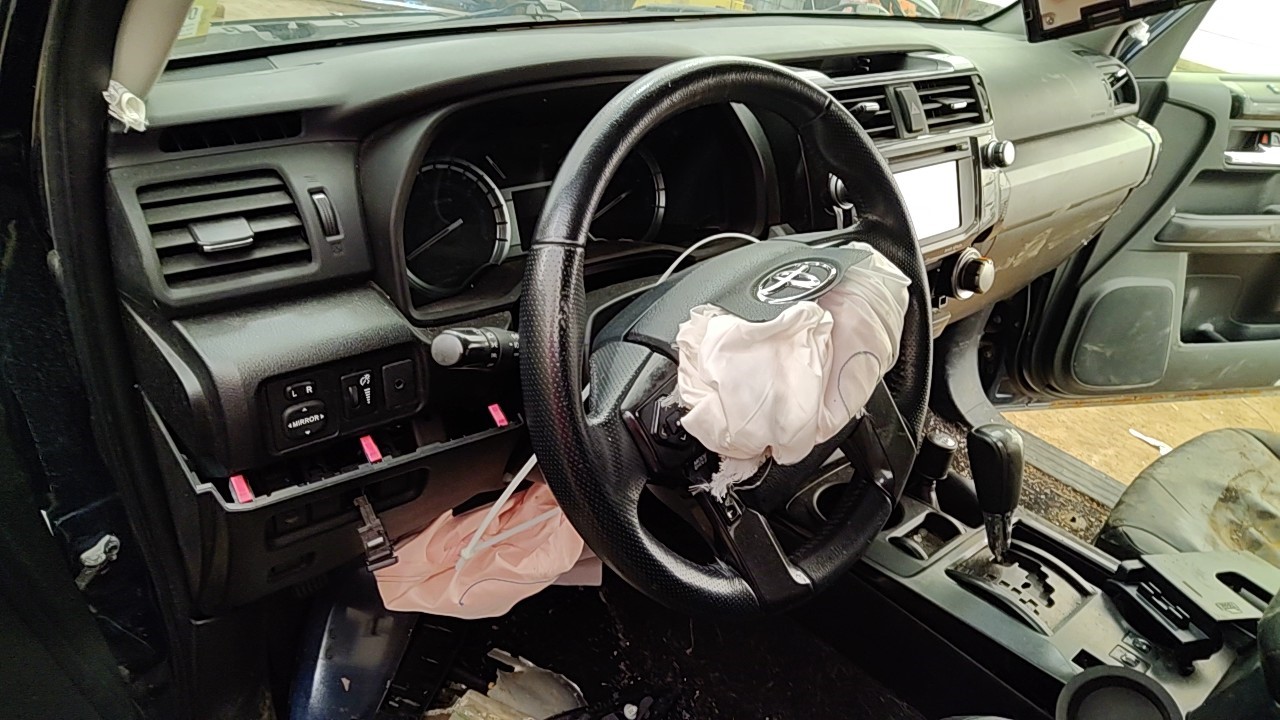 https://f005.backblazeb2.com/file/img-partshotlines-com/Inventory/NE219/Vehicle/482258_12.jpg