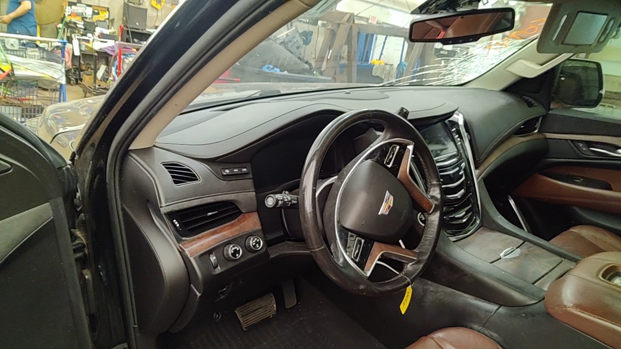 https://f005.backblazeb2.com/file/img-partshotlines-com/Inventory/NE219/Vehicle/482376_12.jpg