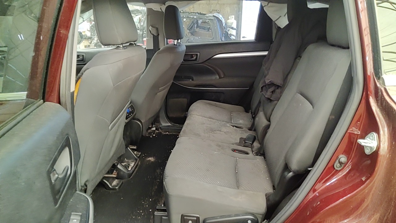 https://f005.backblazeb2.com/file/img-partshotlines-com/Inventory/NE219/Vehicle/482604_10.jpg
