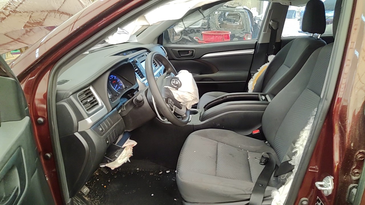 https://f005.backblazeb2.com/file/img-partshotlines-com/Inventory/NE219/Vehicle/482604_11.jpg