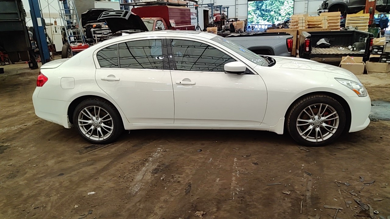 https://f005.backblazeb2.com/file/img-partshotlines-com/Inventory/NE219/Vehicle/483624_03.jpg