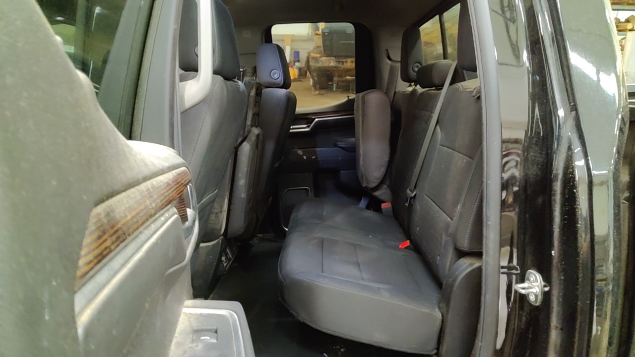 https://f005.backblazeb2.com/file/img-partshotlines-com/Inventory/NE219/Vehicle/483634_09.jpg