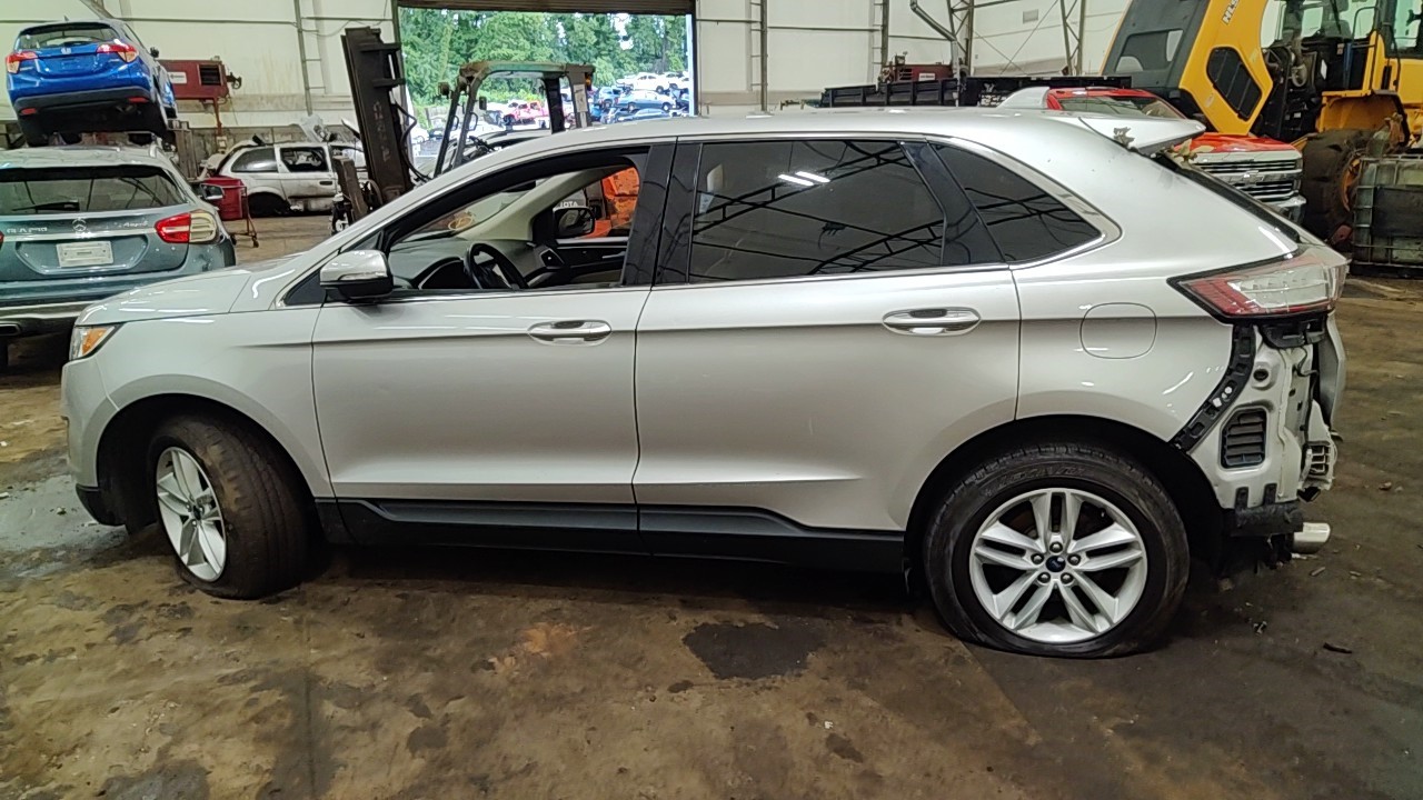 https://f005.backblazeb2.com/file/img-partshotlines-com/Inventory/NE219/Vehicle/483714_08.jpg