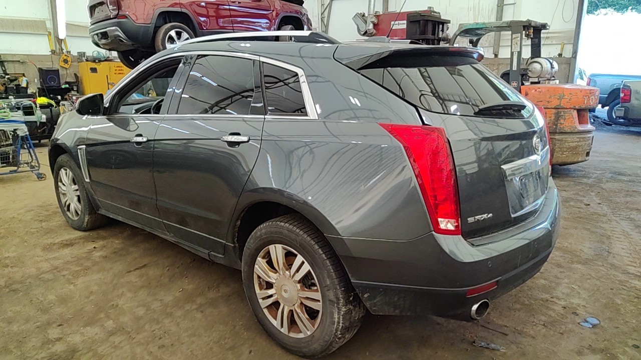 https://f005.backblazeb2.com/file/img-partshotlines-com/Inventory/NE219/Vehicle/483724_06.jpg