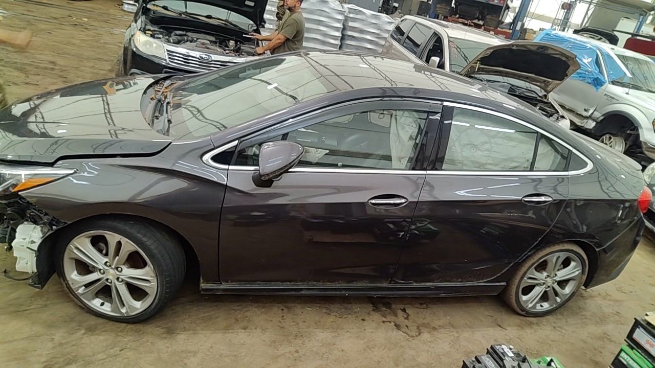 https://f005.backblazeb2.com/file/img-partshotlines-com/Inventory/NE219/Vehicle/484030_04.jpg