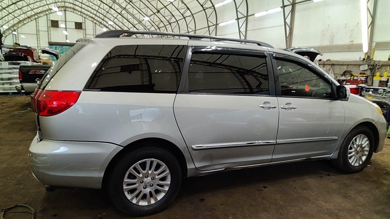 https://f005.backblazeb2.com/file/img-partshotlines-com/Inventory/NE219/Vehicle/484248_04.jpg