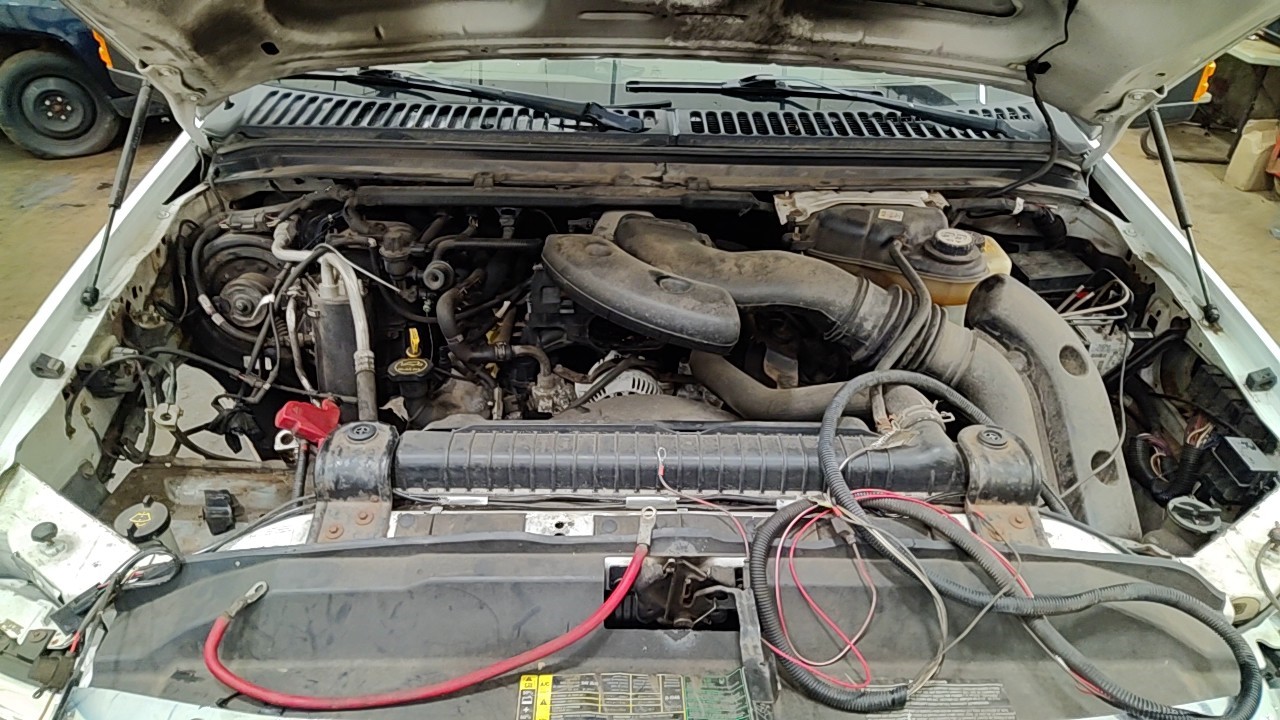 https://f005.backblazeb2.com/file/img-partshotlines-com/Inventory/NE219/Vehicle/484252_07.jpg