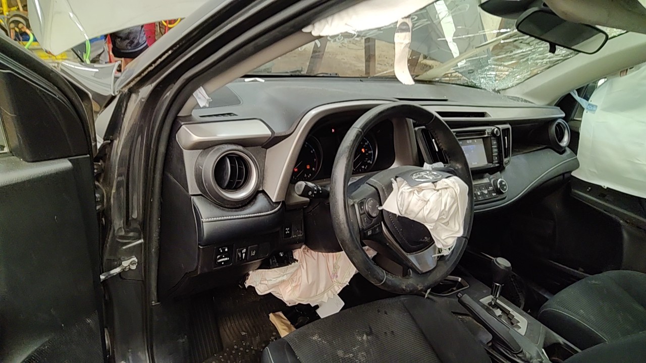 https://f005.backblazeb2.com/file/img-partshotlines-com/Inventory/NE219/Vehicle/484541_12.jpg