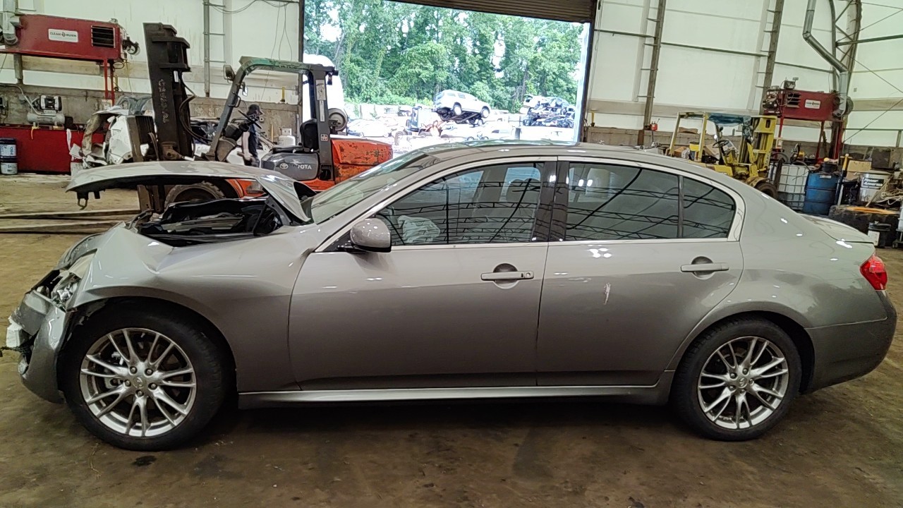 https://f005.backblazeb2.com/file/img-partshotlines-com/Inventory/NE219/Vehicle/484559_03.jpg