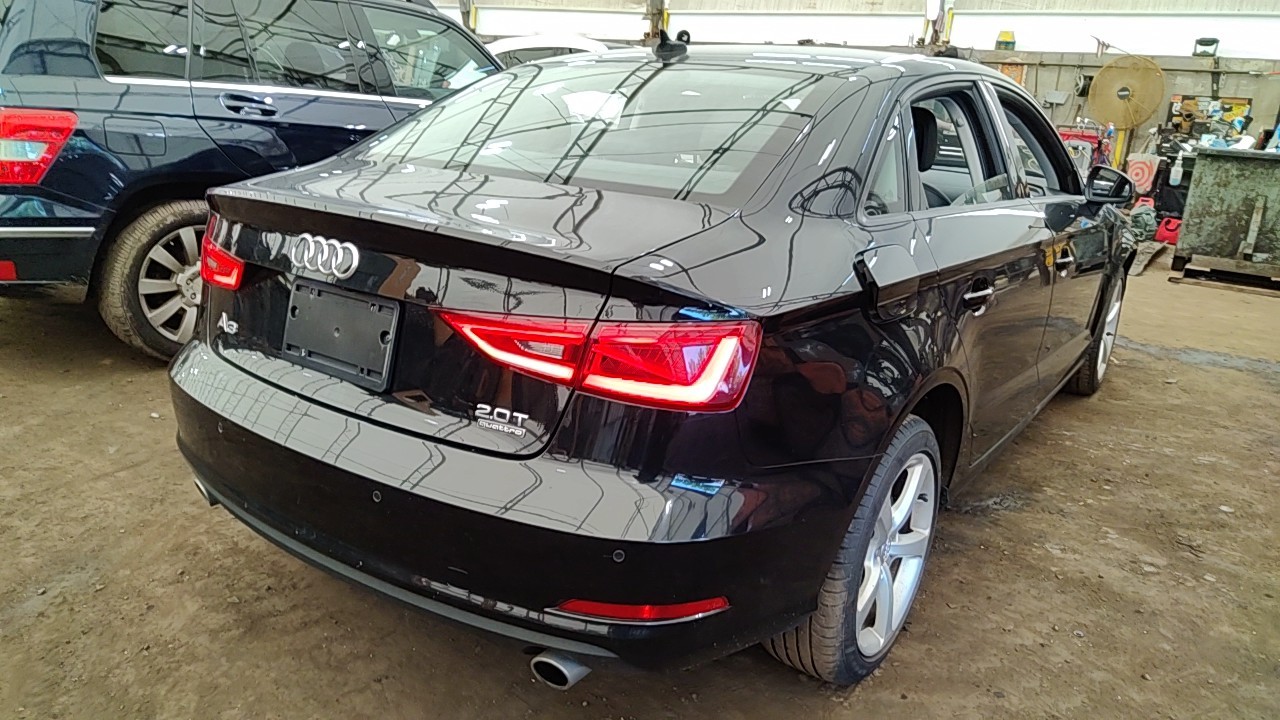 https://f005.backblazeb2.com/file/img-partshotlines-com/Inventory/NE219/Vehicle/484602_08.jpg
