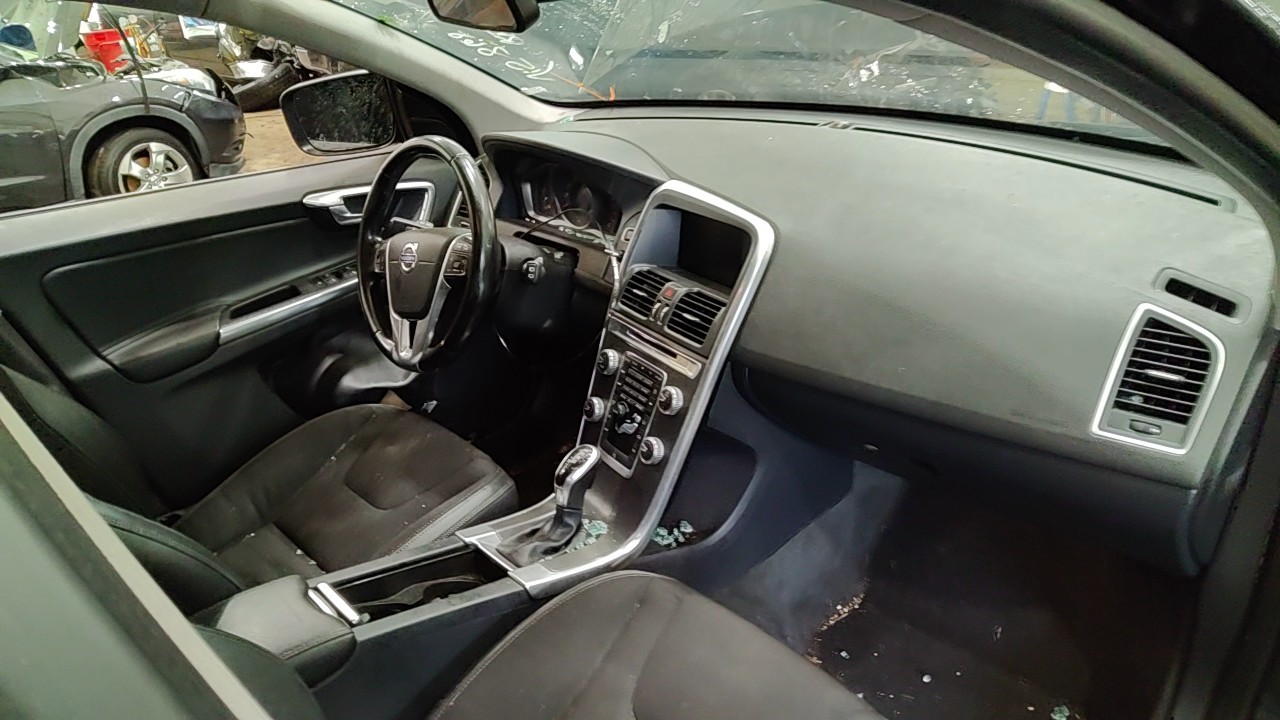 https://f005.backblazeb2.com/file/img-partshotlines-com/Inventory/NE219/Vehicle/484765_11.jpg